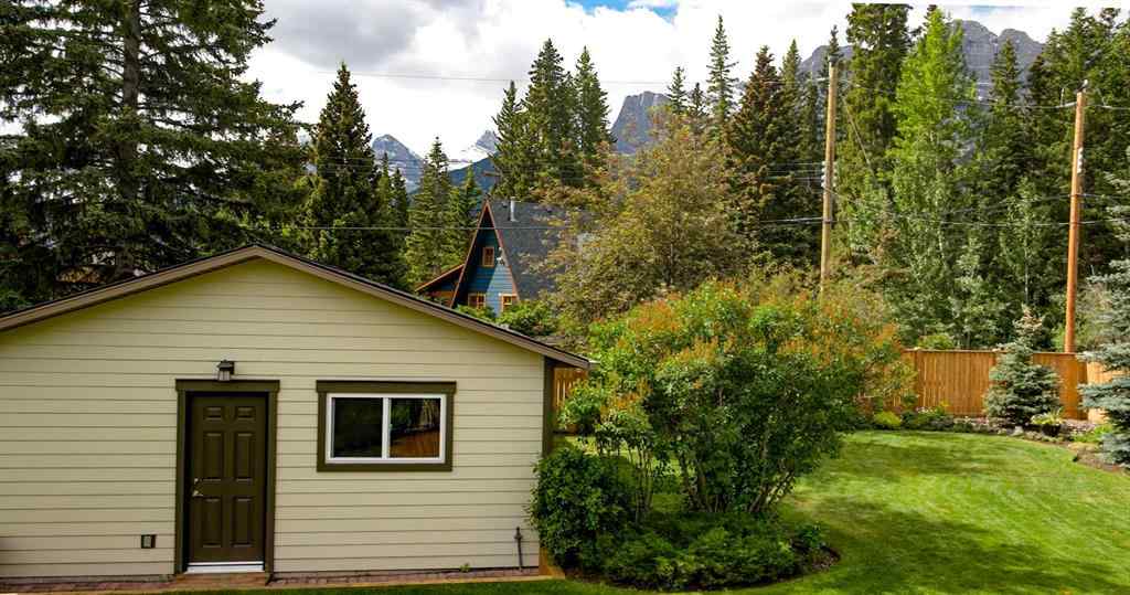 MLS® A2189041 - 949 13th Street  in Lions Park Canmore, Residential