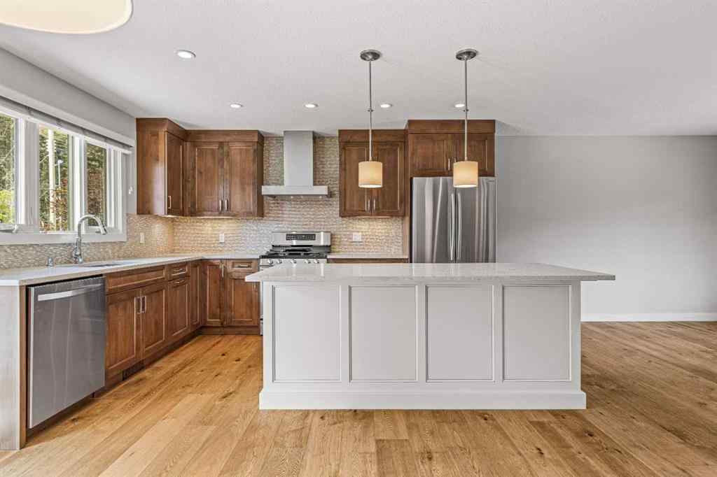 MLS® A2189041 - 949 13th Street  in Lions Park Canmore, Residential