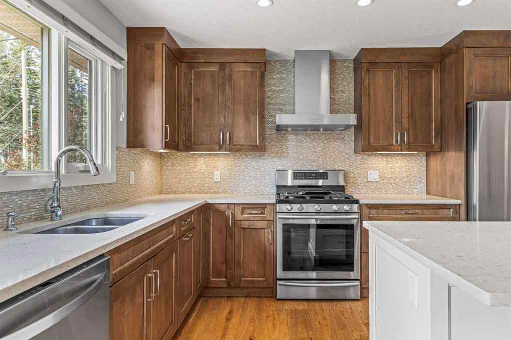MLS® A2189041 - 949 13th Street  in Lions Park Canmore, Residential