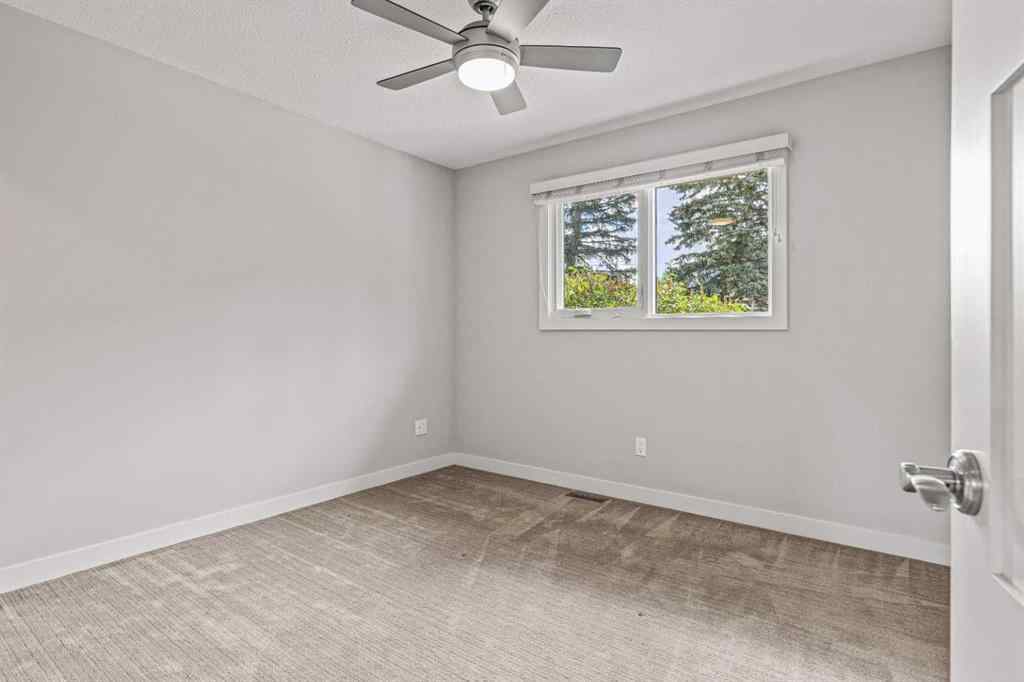 MLS® A2189041 - 949 13th Street  in Lions Park Canmore, Residential