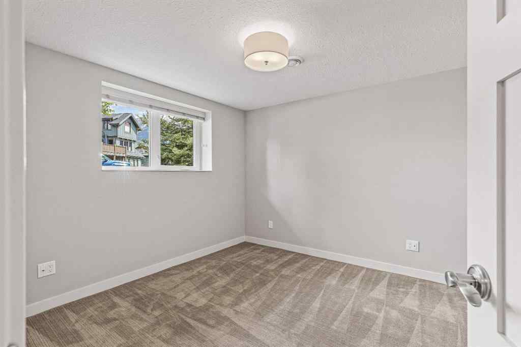 MLS® A2189041 - 949 13th Street  in Lions Park Canmore, Residential