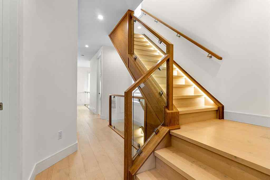 MLS® A2189151 - 431 28 Avenue NW in Mount Pleasant Calgary, Residential