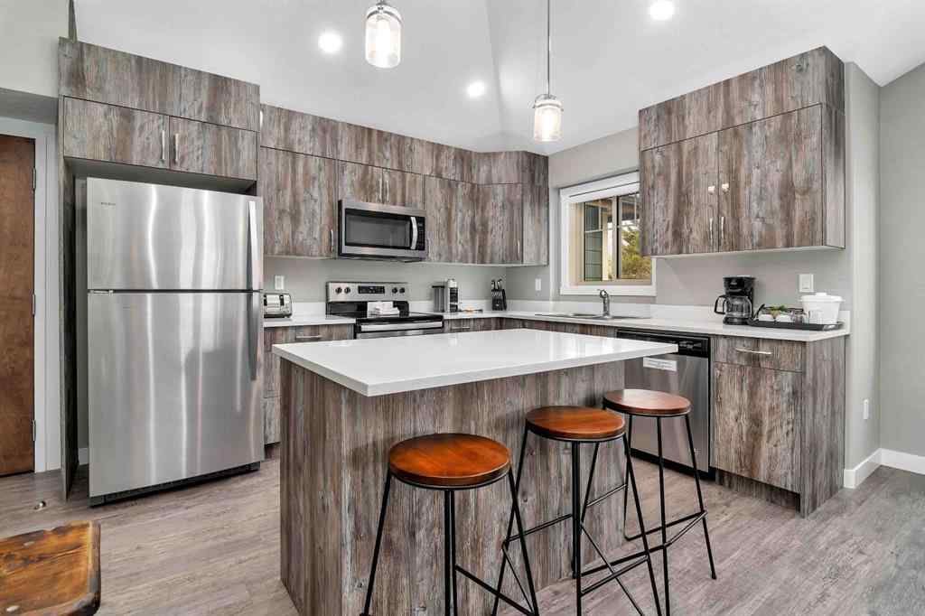 MLS® A2189281 - Unit #709/710 401 4 Street  in Elkwater Rural Cypress County, Residential