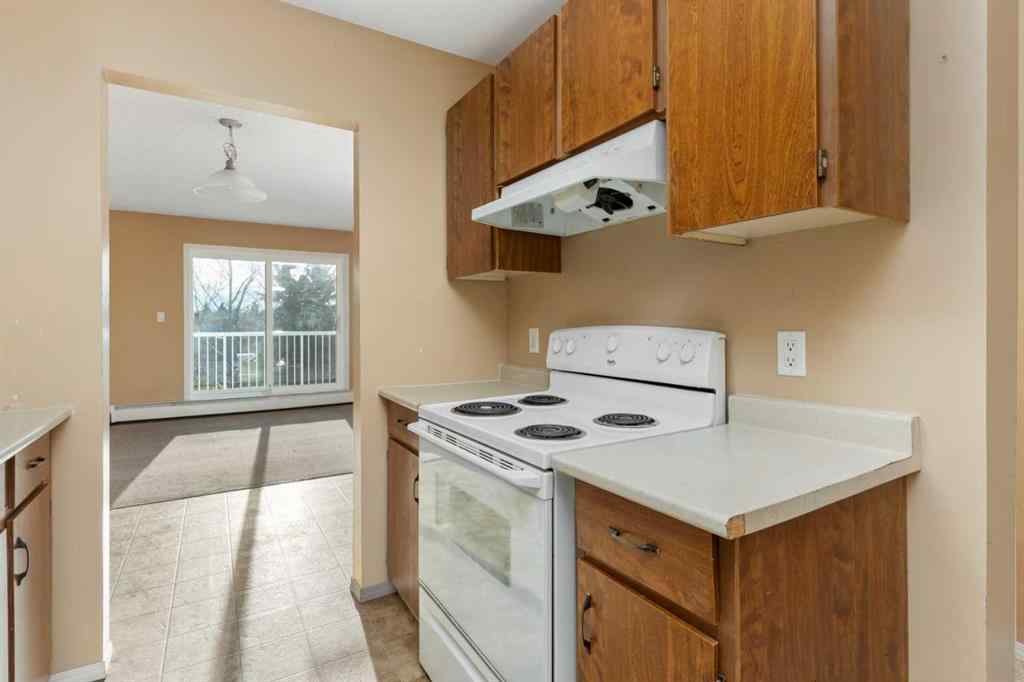 MLS® A2189293 - Unit #403 5418 52 Street  in Sparling Camrose, Residential