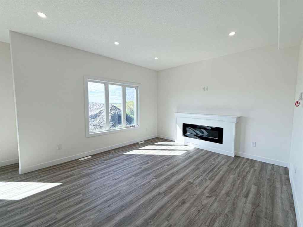 MLS® A2189413 - 1207 Westview Drive  in NONE Bowden, Residential