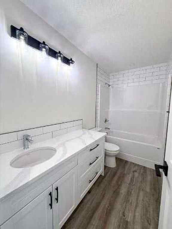 MLS® A2189413 - 1207 Westview Drive  in NONE Bowden, Residential