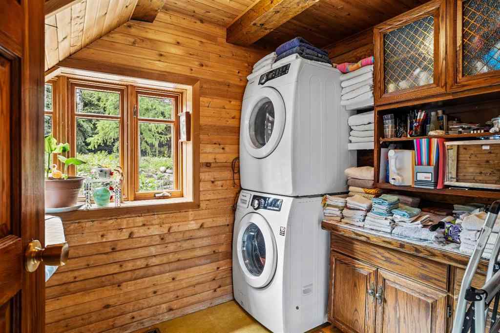 MLS® A2189463 - 128 Kootenay Avenue  in NONE Banff, Residential