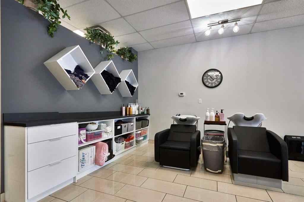 MLS® A2189532 - Unit #6 1299 Trans Canada Way SE in Southview-Park Meadows Medicine Hat, Commercial