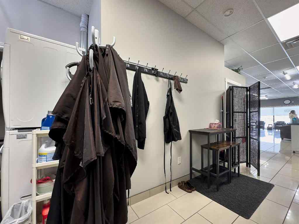 MLS® A2189532 - Unit #6 1299 Trans Canada Way SE in Southview-Park Meadows Medicine Hat, Commercial