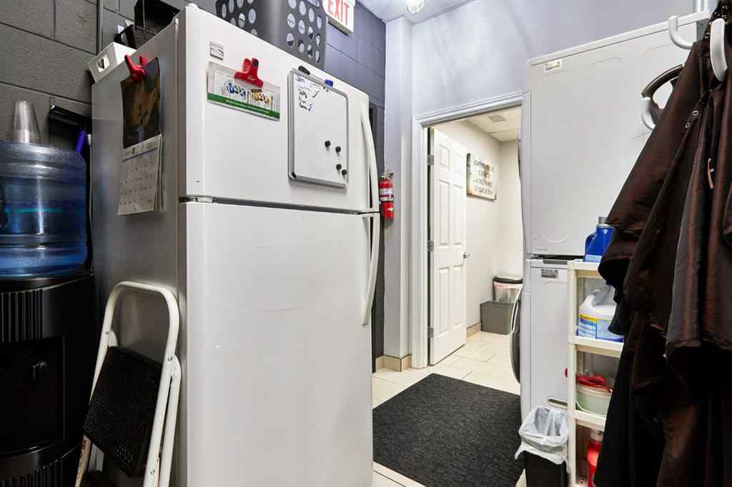 MLS® A2189532 - Unit #6 1299 Trans Canada Way SE in Southview-Park Meadows Medicine Hat, Commercial