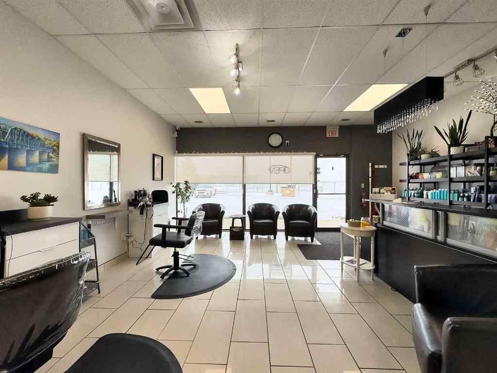 MLS® A2189532 - Unit #6 1299 Trans Canada Way SE in Southview-Park Meadows Medicine Hat, Commercial
