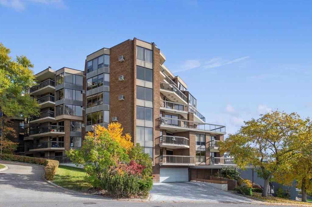 MLS® A2189674 - Unit #302 320 Meredith Road NE in Crescent Heights Calgary, Residential