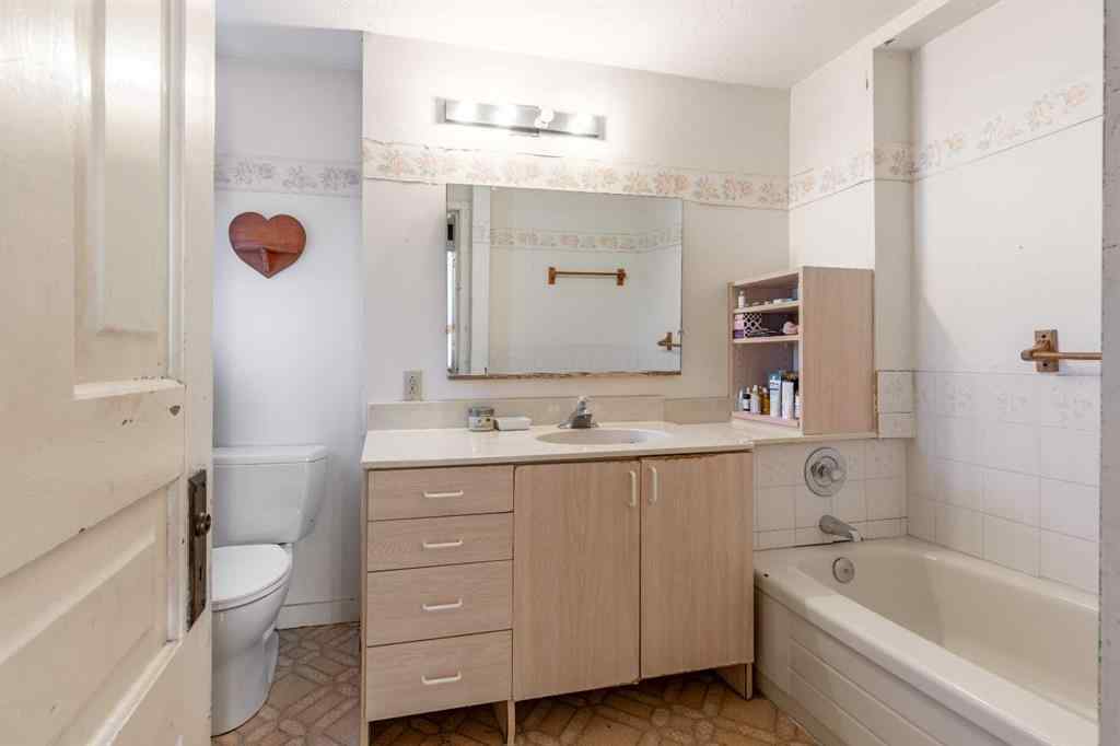 MLS® A2189734 - 30058 Hwy 501   in NONE Rural Cardston County, Residential