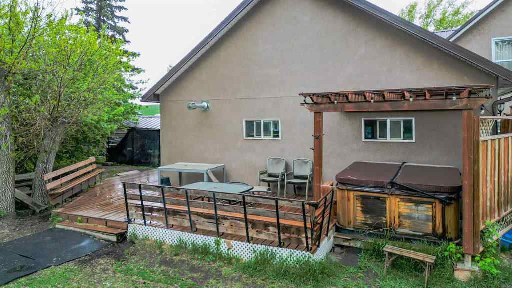 MLS® A2189734 - 30058 Hwy 501   in NONE Rural Cardston County, Residential