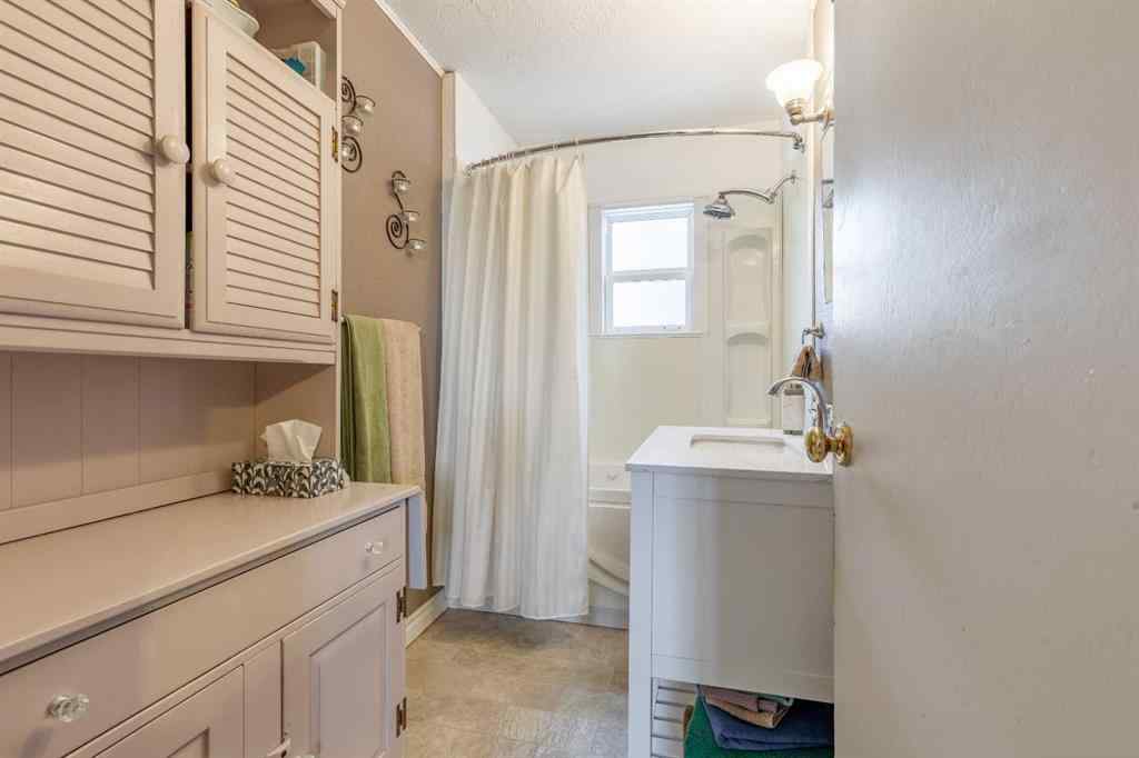 MLS® A2189734 - 30058 Hwy 501   in NONE Rural Cardston County, Residential