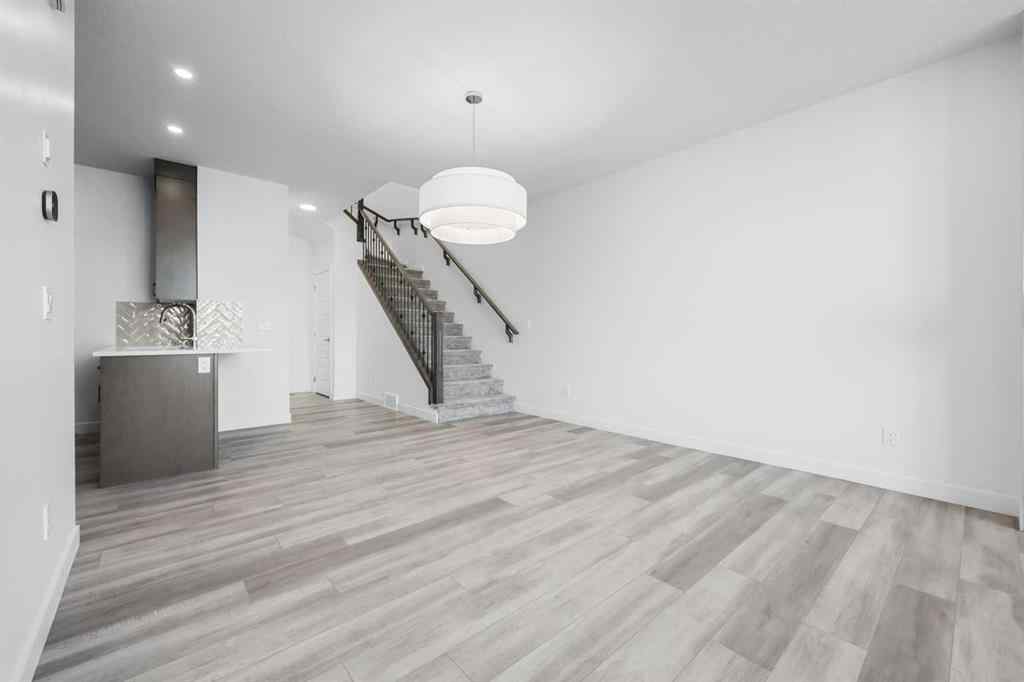 MLS® A2189764 - 1031 Bayview Crescent SW in Bayview Airdrie, Residential