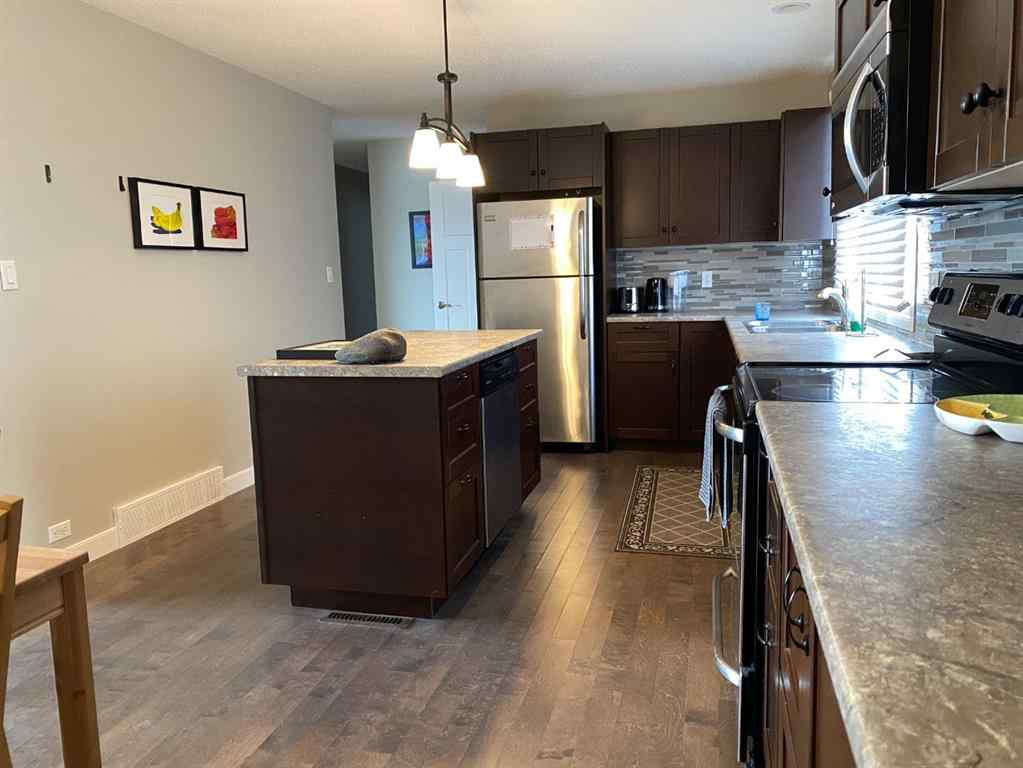 MLS® A2189794 - 1009 2 Street SE   in Huntington Drumheller, Residential