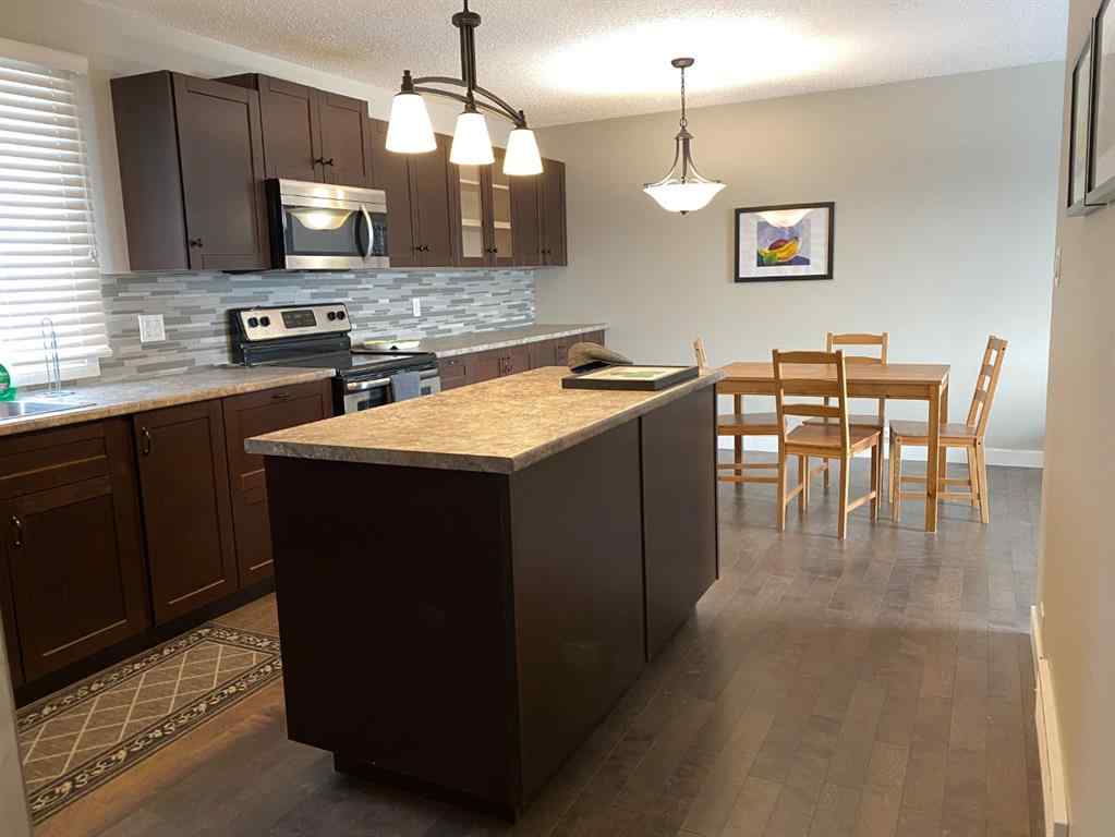 MLS® A2189794 - 1009 2 Street SE   in Huntington Drumheller, Residential