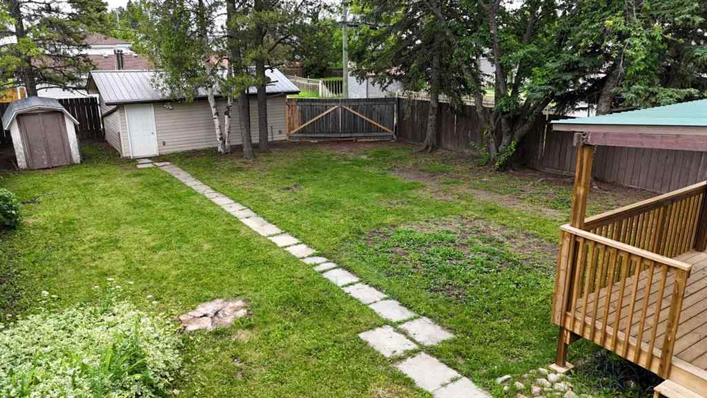 MLS® A2189799 - 4927 10 Avenue   in Edson Edson, Residential