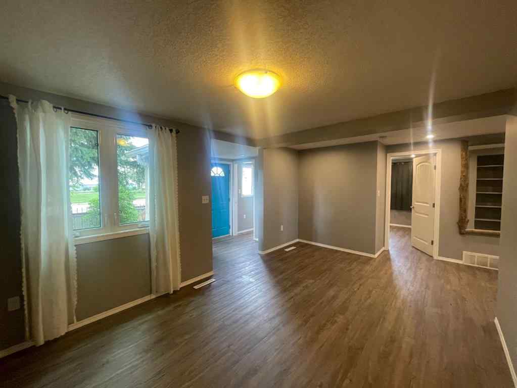 MLS® A2189799 - 4927 10 Avenue   in Edson Edson, Residential