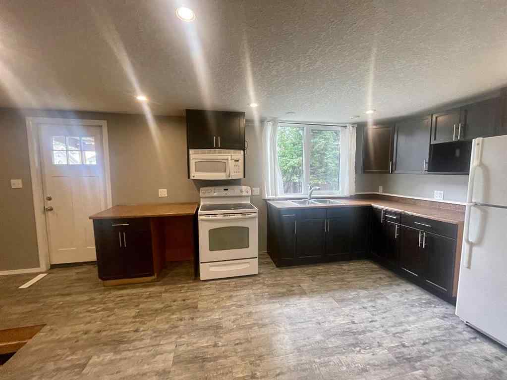 MLS® A2189799 - 4927 10 Avenue   in Edson Edson, Residential