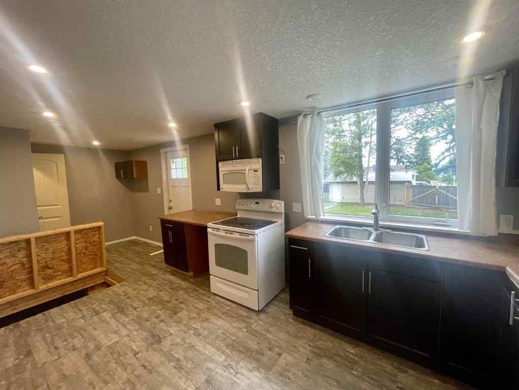 MLS® A2189799 - 4927 10 Avenue   in Edson Edson, Residential