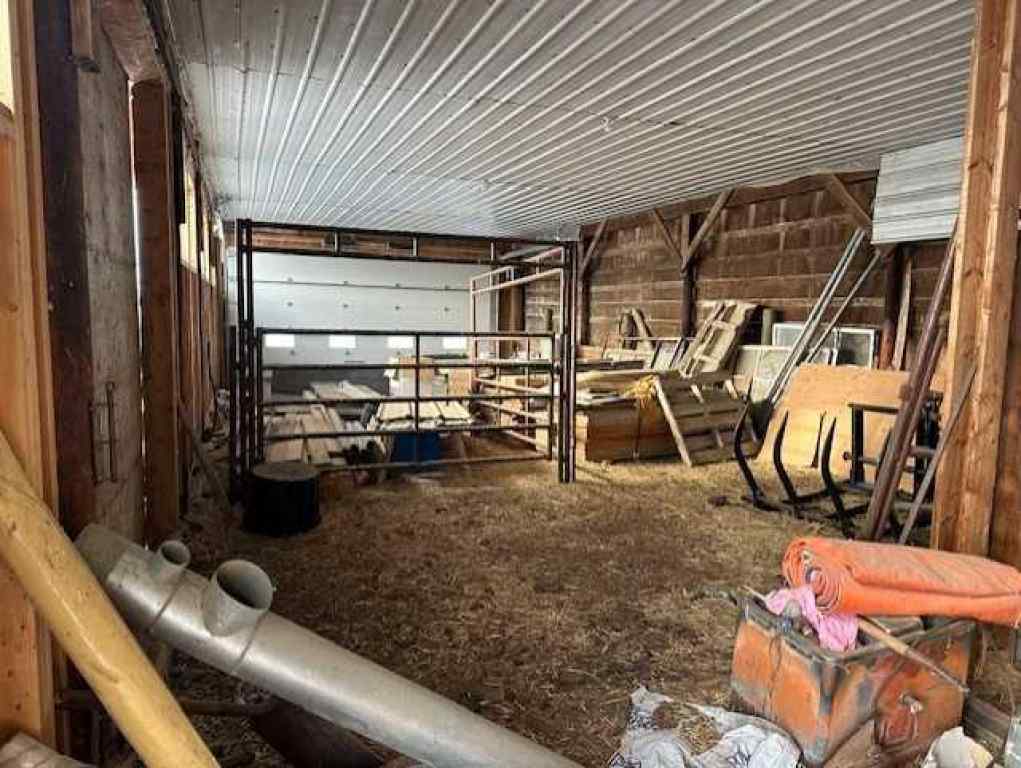 MLS® A2189955 - 171076 Township Road 31-2   in NONE Rural Starland County, Residential