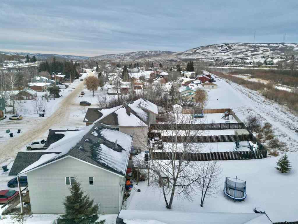MLS® A2190095 - 11304 91 Street  in Lower West Peace Peace River, Residential