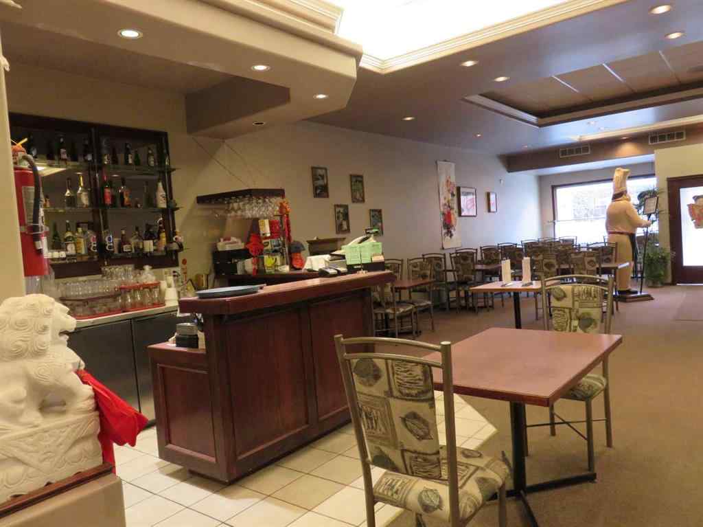 MLS® A2190341 - 639 3 Street SE in SE Hill Medicine Hat, Commercial
