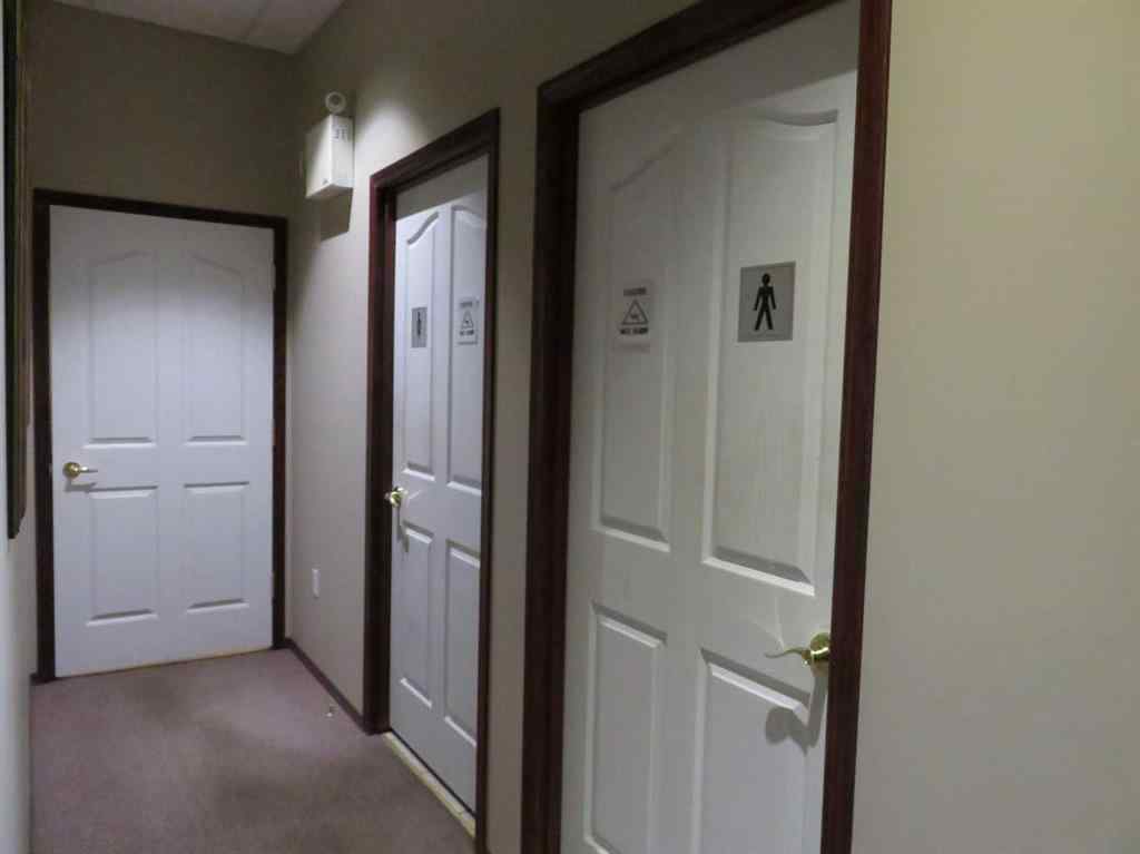 MLS® A2190341 - 639 3 Street SE in SE Hill Medicine Hat, Commercial