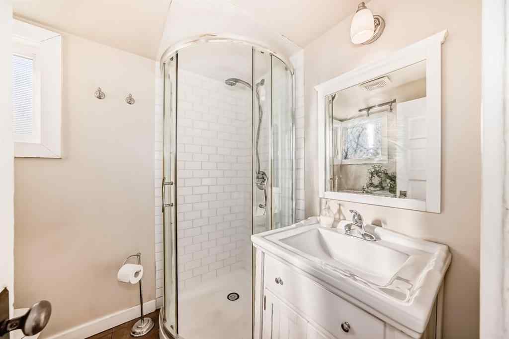 MLS® A2190435 - 2125 36 Avenue SW in Altadore Calgary, Residential