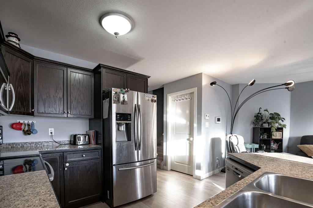 MLS® A2190834 - 11307 91 Street  in Lower West Peace Peace River, Residential