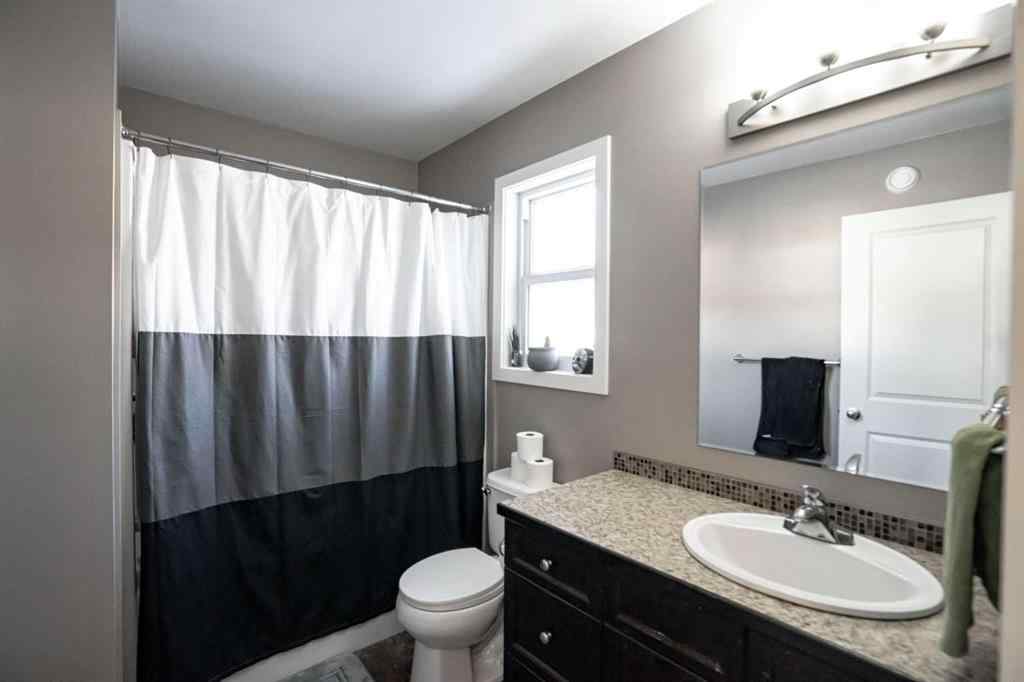 MLS® A2190834 - 11307 91 Street  in Lower West Peace Peace River, Residential