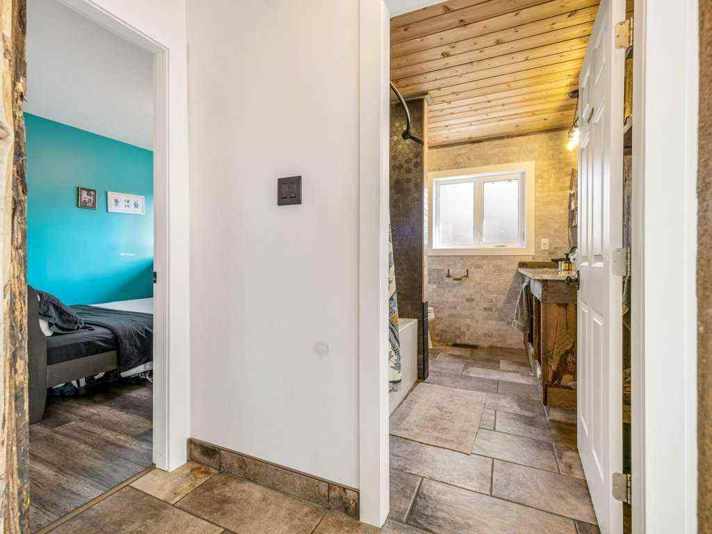 MLS® A2190841 - 6501 22 Avenue  in NONE Coleman, Residential