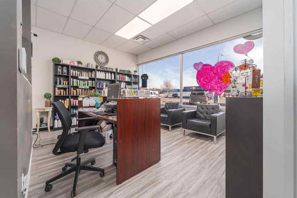 MLS® A2190970 - 210B 12A Street N in Senator Buchanan Lethbridge, Commercial