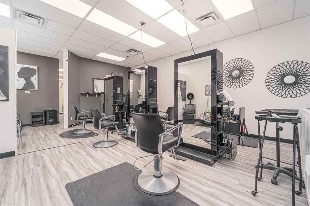 MLS® A2190970 - 210B 12A Street N in Senator Buchanan Lethbridge, Commercial