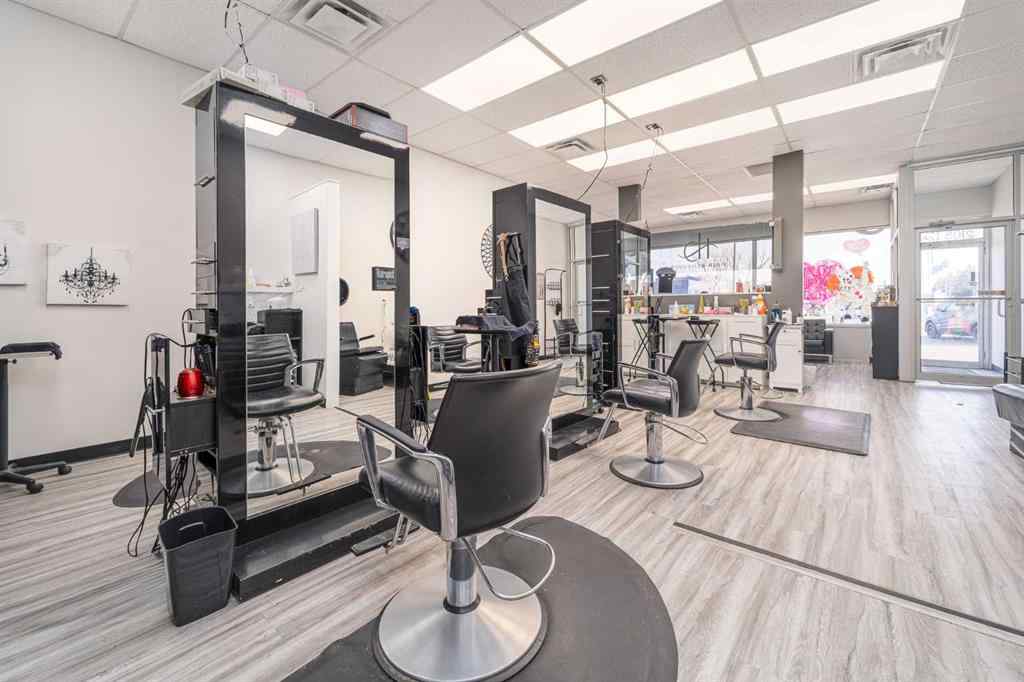 MLS® A2190970 - 210B 12A Street N in Senator Buchanan Lethbridge, Commercial