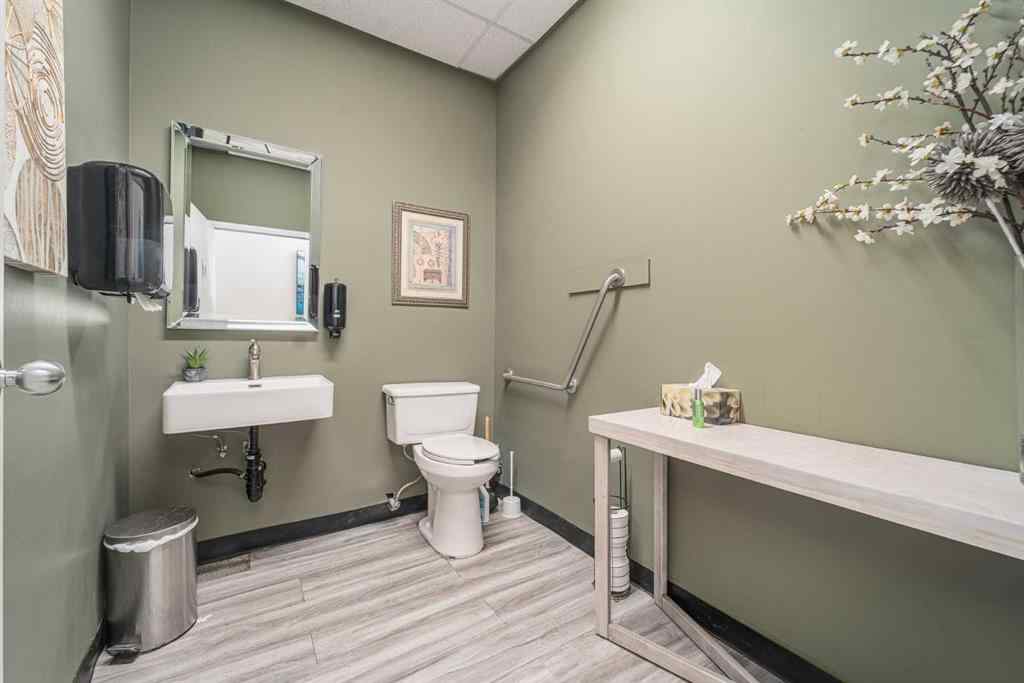 MLS® A2190970 - 210B 12A Street N in Senator Buchanan Lethbridge, Commercial