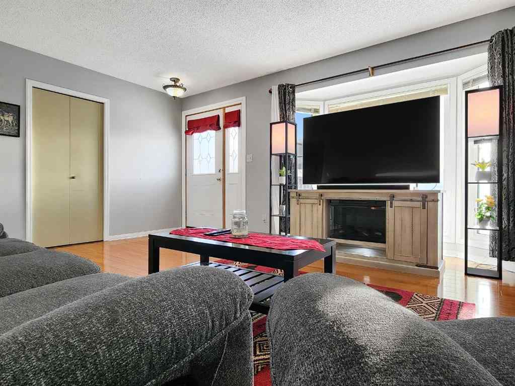 MLS® A2191031 - 10995 Grande Ave   in NONE Grande Cache, Residential