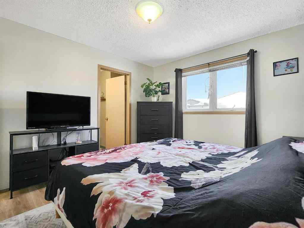 MLS® A2191031 - 10995 Grande Ave   in NONE Grande Cache, Residential