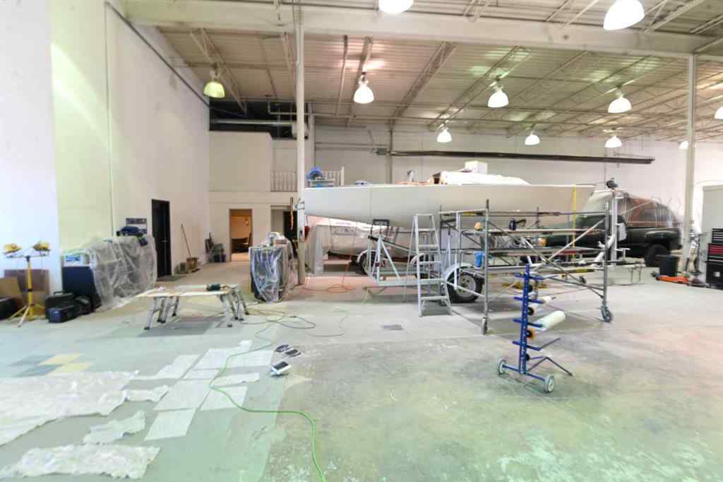 MLS® A2191126 - Unit #Bays 4-5 7419 50 Avenue  in Northlands Industrial Park Red Deer, Commercial