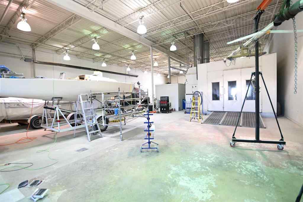MLS® A2191126 - Unit #Bays 4-5 7419 50 Avenue  in Northlands Industrial Park Red Deer, Commercial