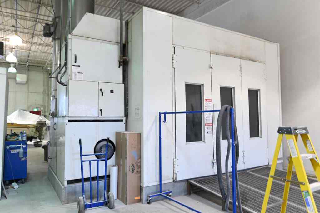MLS® A2191126 - Unit #Bays 4-5 7419 50 Avenue  in Northlands Industrial Park Red Deer, Commercial