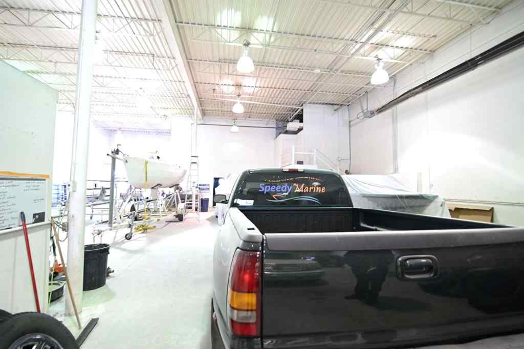 MLS® A2191126 - Unit #Bays 4-5 7419 50 Avenue  in Northlands Industrial Park Red Deer, Commercial