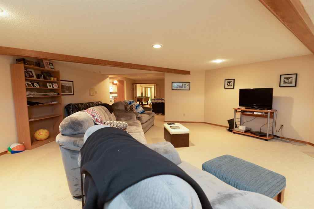 MLS® A2191155 - 6804 42A Avenue  in Duggan Park Camrose, Residential