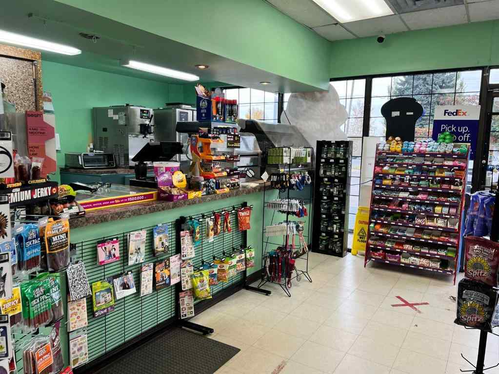 MLS® A2191327 - 5536 58 Street  in Downtown Lacombe Lacombe, Commercial
