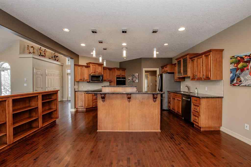 MLS® A2191366 - 10101 72A Avenue  in Mission Heights Grande Prairie, Residential