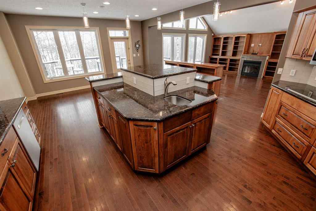 MLS® A2191366 - 10101 72A Avenue  in Mission Heights Grande Prairie, Residential