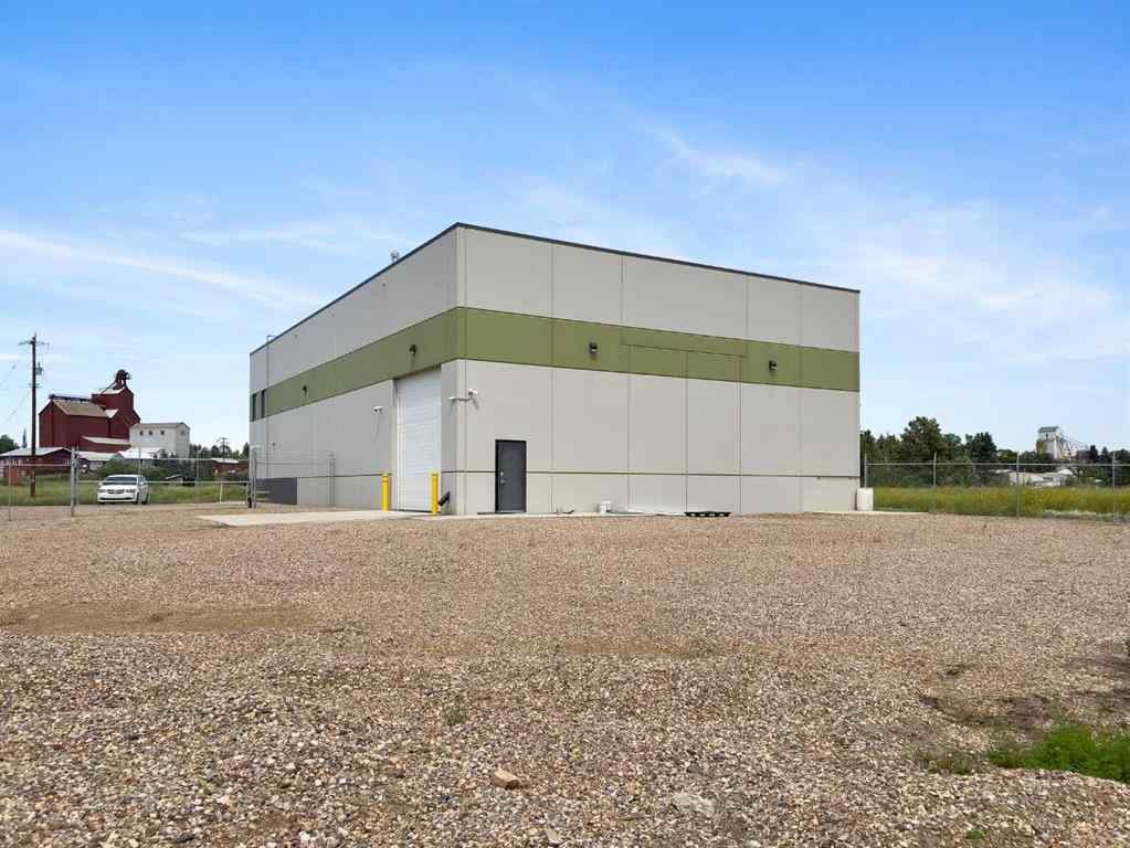 MLS® A2191497 - 4609 46 Avenue  in East Industrial Park Stettler, Commercial