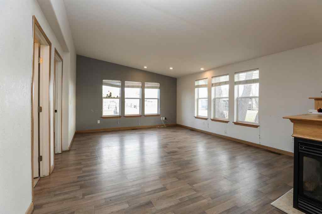 MLS® A2191543 - 112001B Hays Road E   in NONE Rural Taber, M.D. of, Residential